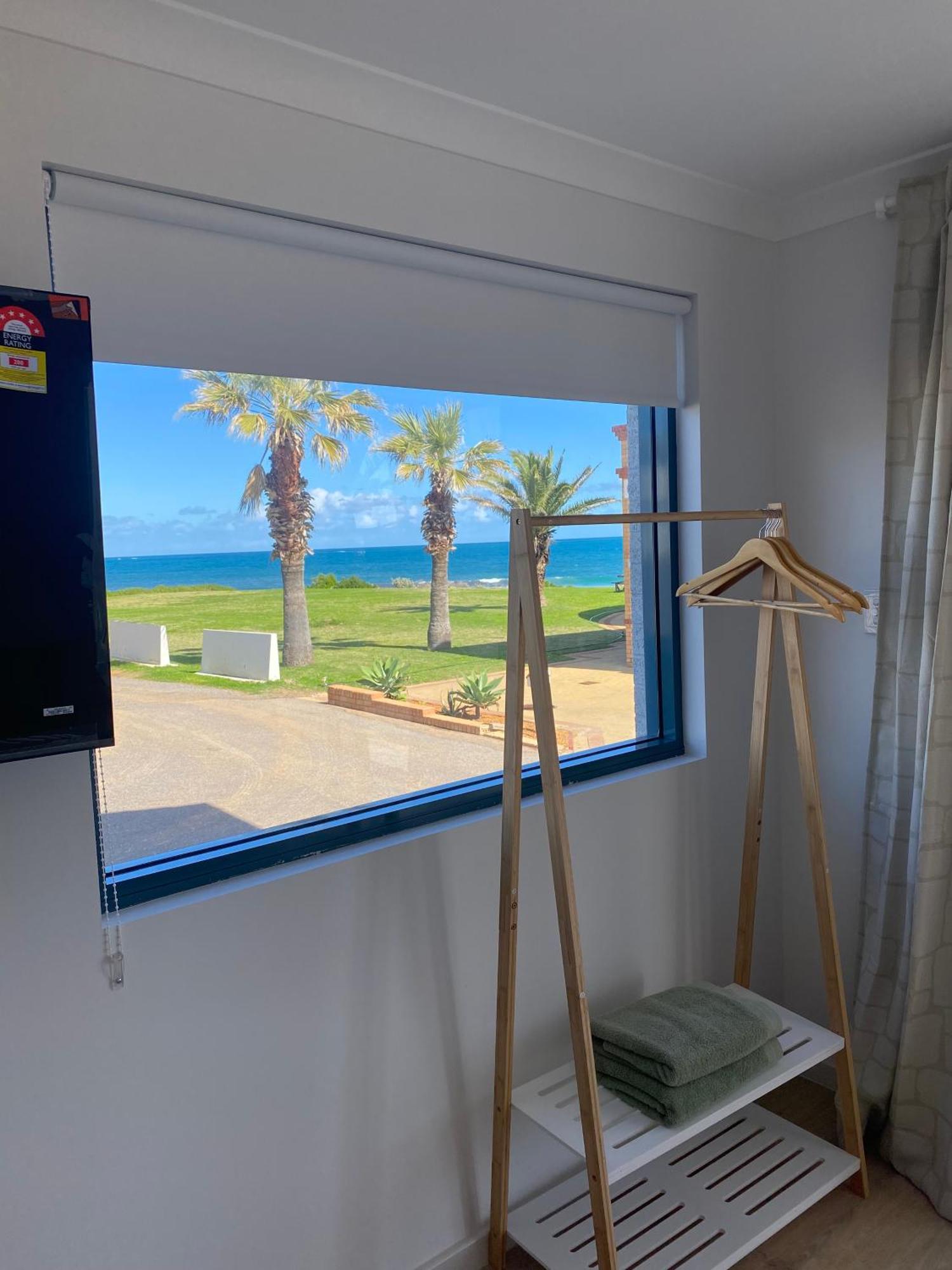 The African Reef Geraldton Exterior foto